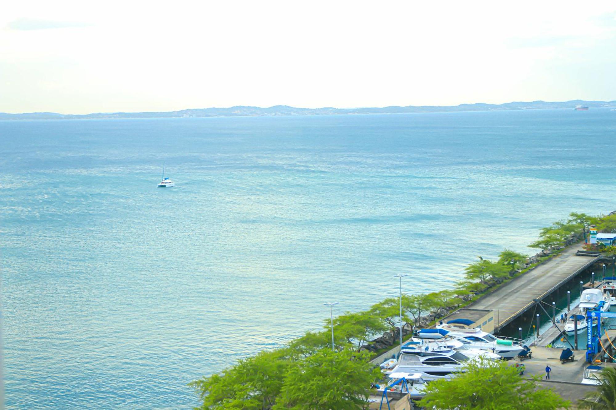 살바도르 Cloc Marina Vista Mar P/ A Baia De Todos Os Santos 아파트 외부 사진